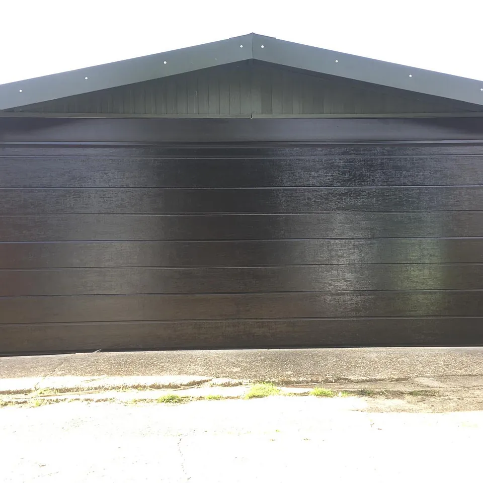 Meon Valley Garage Doors Ltd - Sectional Door - Southampton - Hampshire 