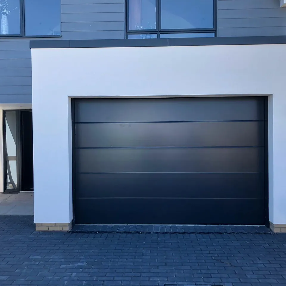 Meon Valley Garage Doors Ltd - Sectional Door - Southampton - Hampshire 