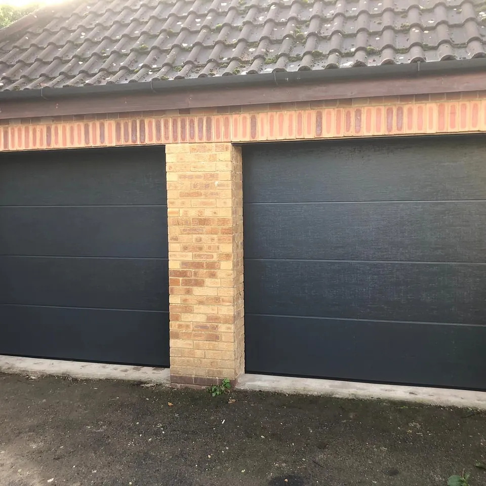 Meon Valley Garage Doors Ltd - Sectional Door - Southampton - Hampshire 