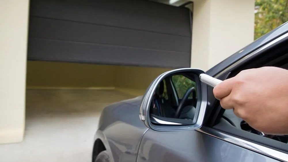 Electric garage door