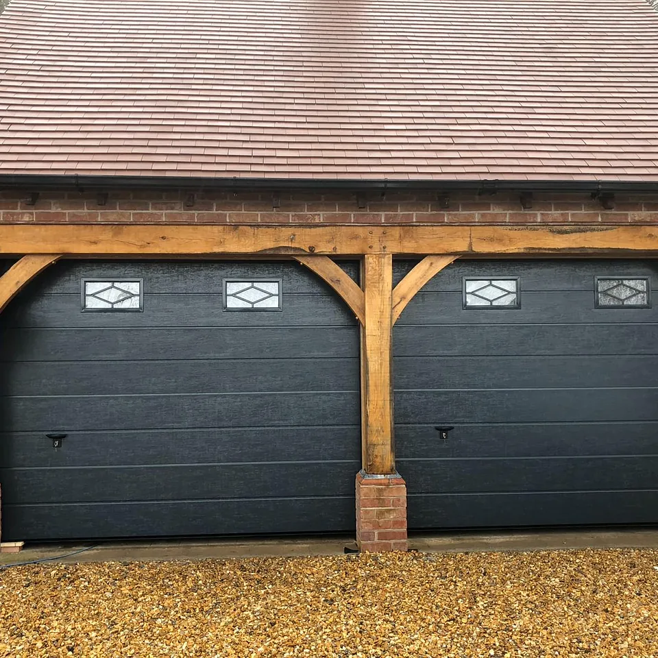 Meon Valley Garage Doors Ltd - Sectional Door - Southampton - Hampshire 