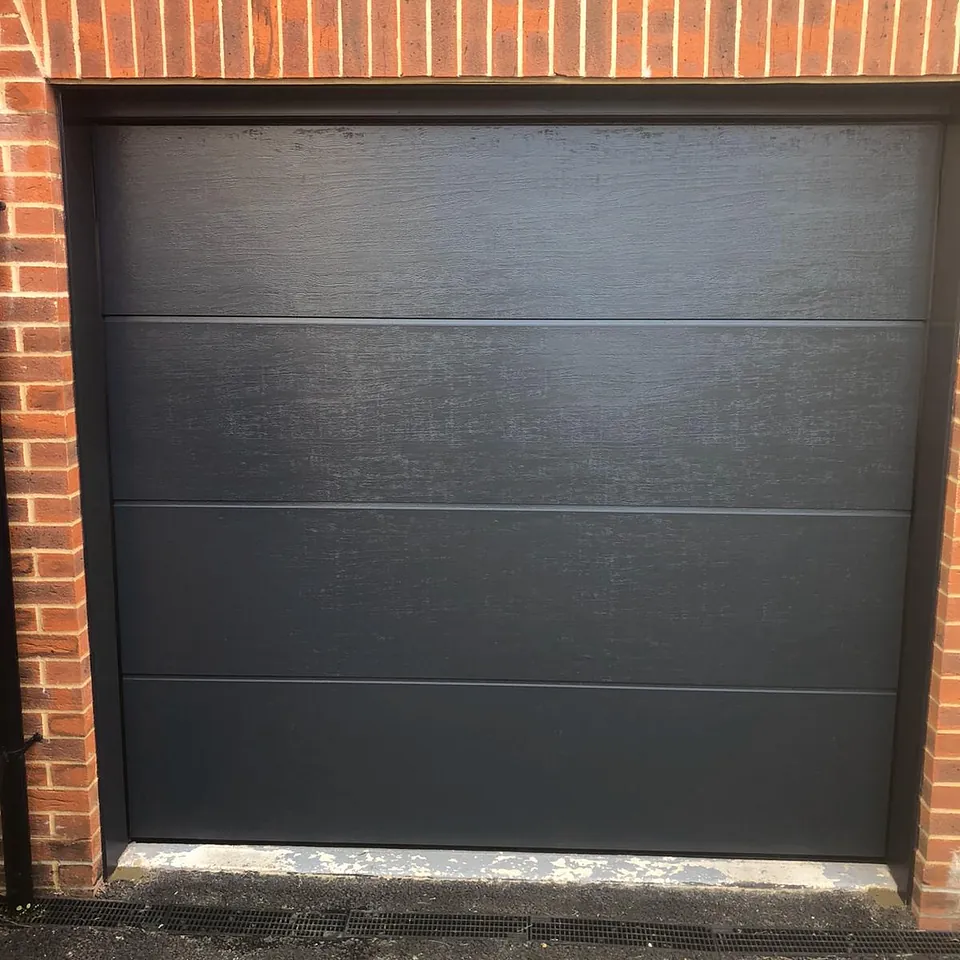 Meon Valley Garage Doors Ltd - Sectional Door - Southampton - Hampshire 